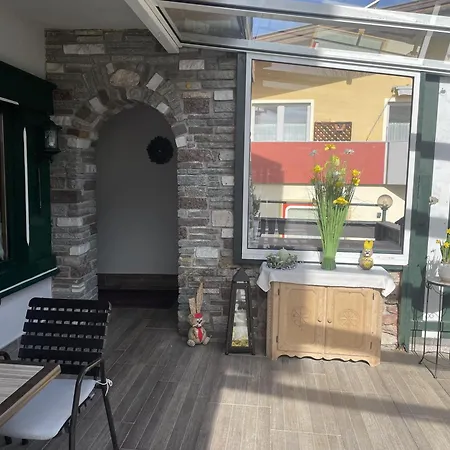 Haus Steinbock 住宿加早餐酒店 3*